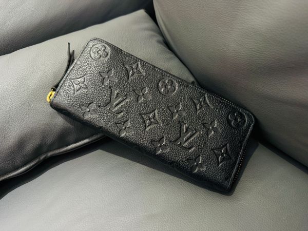 圖片 Louis Vuitton 黑壓紋 Monogram Empreinte 8卡 長夾