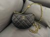 圖片 Chanel 24C  琺瑯釦 星星月牙 Hobo Bag