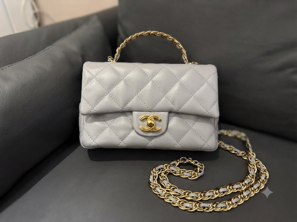 圖片 Chanel  霧霾灰金釦 菱格紋 金屬編織手柄 mini handle 翻蓋包