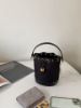 圖片 Tory Burch Tb Monogram 黑金老花水桶包