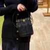 圖片 Tory Burch Tb Monogram 黑金老花水桶包