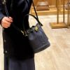 圖片 Tory Burch Tb Monogram 黑金老花水桶包