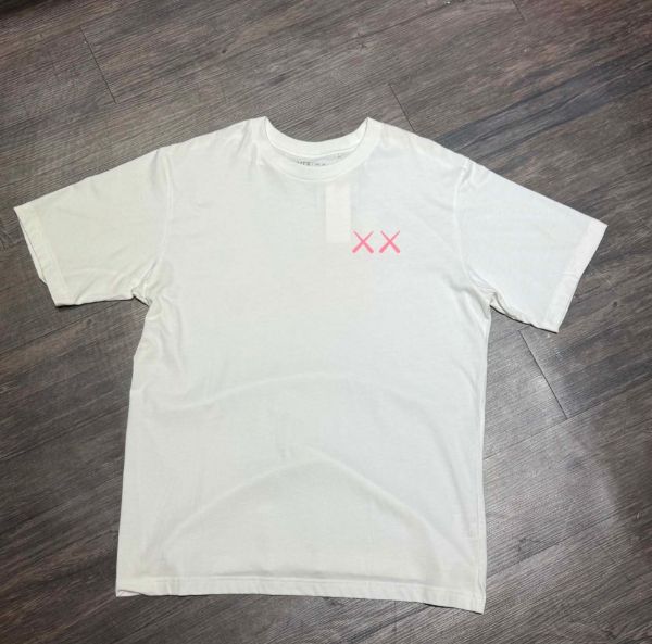 圖片 UNIQLO x Kaws 印花短袖 白藍漂浮 341-467774