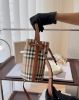 圖片 【BURBERRY】格紋迷你水桶包 典藏米