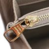 圖片 Louis Vuitton 展示品 Sarah 壓花牛皮釦式二折長夾(M81049-斑鳩灰)