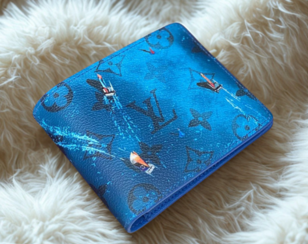 圖片 《在台現貨最低特價  最新》Louis Vuitton LV Monogram 蔚藍海面男士短夾