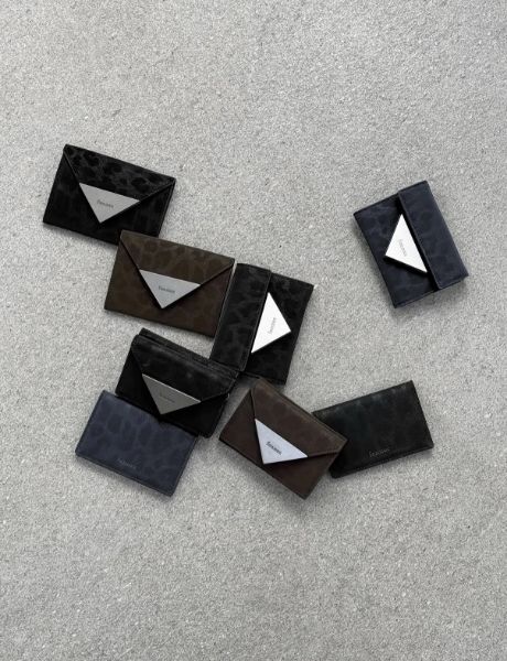 圖片 韓國🇰🇷連線 Fennec Triangle Wallet 豹紋 金屬三角短夾 零錢包 皮夾 短夾 卡夾 3色(任買兩件711免運)/預購