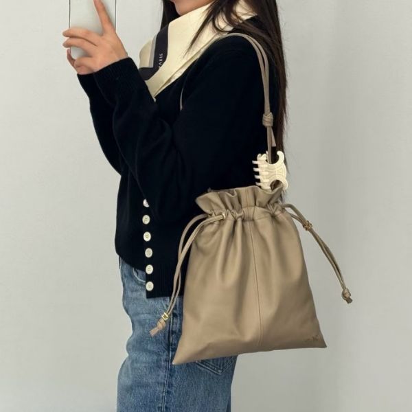 圖片 《我最便宜!全新正品》Celine 羊皮束口斜背手提包 獵棕色