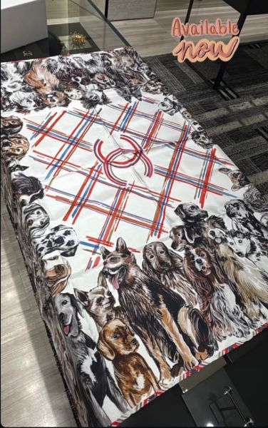 圖片 Chanel 26A 絲巾 AAC223 90*90 cm 狗狗🐶 必衝 🔥