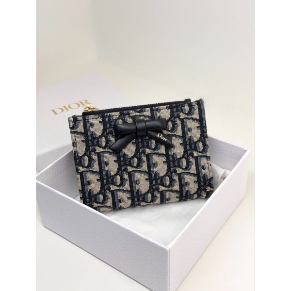圖片 Dior 經典 滿版刺繡搭配蝴蝶結設計 女生 短夾