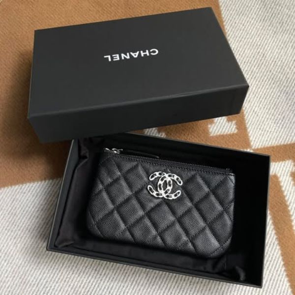 圖片 Chanel 黑白編織19壓克力一字拉錢包