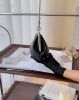 圖片 【VIVIENNE WESTWOOD】新款Pamela鱷魚紋小方包 有斜背帶