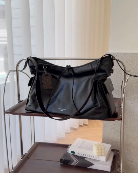 圖片 【LV 】CARRY All TRAVEL BAG 黑武士 M15175