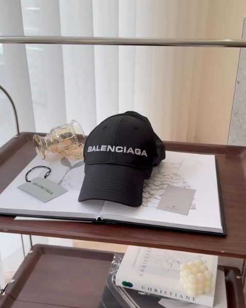圖片 【BALENCIAGA】字母LOGO棒球帽 黑白 