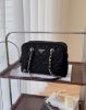 圖片 【PRADA】銀三角標菱格紋尼龍方型肩背包 黑色