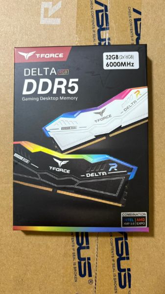 圖片 全新 T-FORCE DELTA DDR5-6000MHZ RGB 32G(16G*2) CL30 黑白雙色