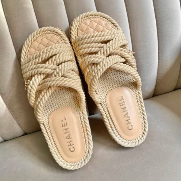圖片 Chanel 米色編織草編拖鞋