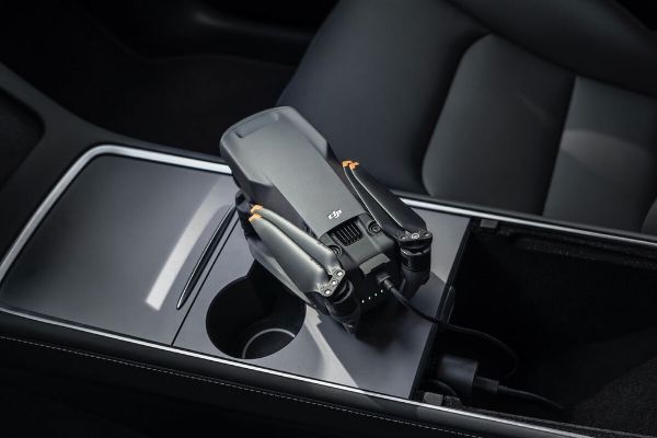【DJI大疆】65W 車用充電器