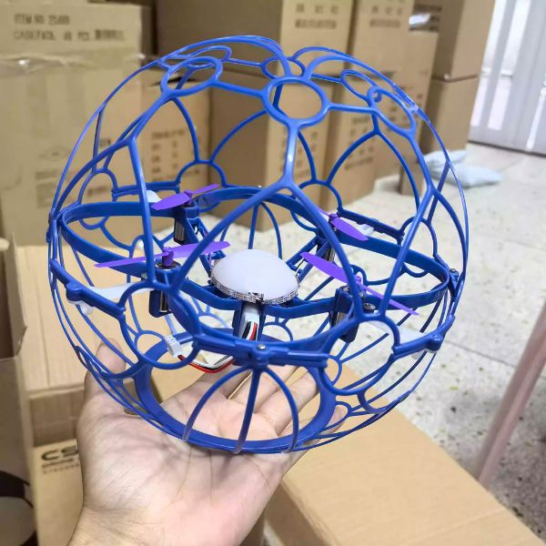 足球型四輪競技無人機│空心球體防撞設計│室內戶外賽事專用 足球無人機