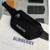 圖片 Burberry 經典字母設計 黑白配色 基本款 新款 腰包