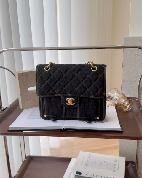 圖片 【CHANEL】牛仔郵差雙肩包 黑色
