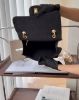 圖片 【CHANEL】牛仔郵差雙肩包 黑色