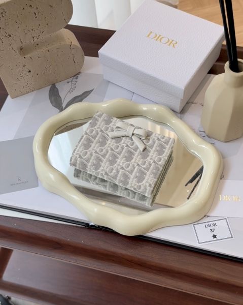 圖片 【DIOR】PROMENADE DAHLIA 蝴蝶結對開短夾 白色