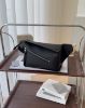 圖片 【LOEWE】PUZZLE 小牛皮小號腰包 黑色