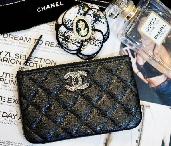 圖片 Chanel AP3833 新款 鏤空 CC 荔枝格紋卡片零錢包 黑金 