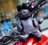 圖片 MCM Labbit Rabbit 可愛黑色立體兔子造型斜背包