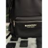圖片 Burberry 經典 黑白字母設計 超實用 好看 基本款 後背包