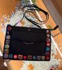 圖片 Fendi 8M0369 WOC 豆豆肩背包 黑 2Jours Pouch 幾何鉚釘包