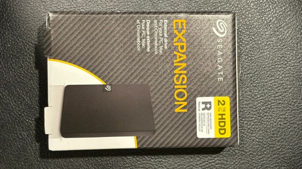 圖片 Seagate Expansion 2TB 2.5吋行動硬碟(STKM2000400) 新黑鑽/USB3.0/三年保