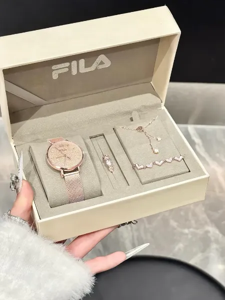 圖片 FILA 滿天星閃鑽 愛神限定禮盒組