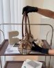 圖片 【BURBERRY】格紋迷你圓筒包 典藏米色