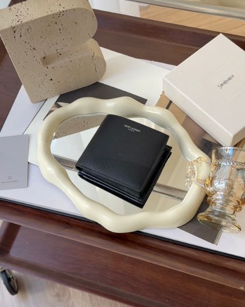圖片 【YSL】粒面壓紋皮革內零錢袋短夾 黑色