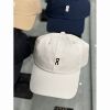 圖片 On 昂跑 刺繡小logo設計 黑、白、深藍、奶茶色 帽子